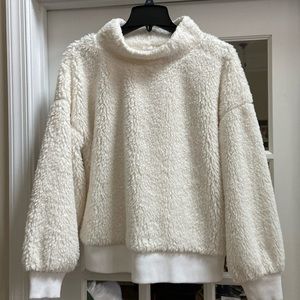 Gap sherpa reversible pullover